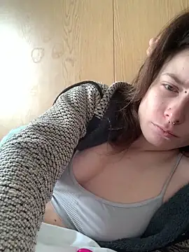 GoldenPussy1329 online show from February 15, 2026, 2:05 pm