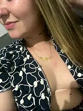 Snapshot of alegata27 chatting on January 18, 2026, 3:32 am alegata27 online show from January 18, 2026, 3:32 am