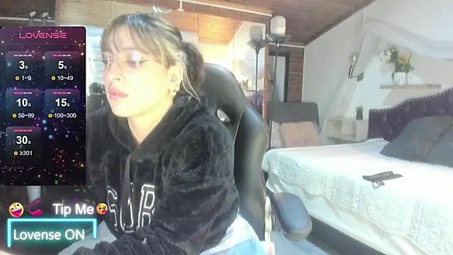 Snapshot of sophialyh_1 chatting on May 7, 2026, 1:03 pm sophialyh 1 online show from May 7, 2026, 1:03 pm