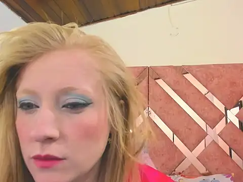 Snapshot of AliceCat_01 chatting on November 14, 2025, 4:49 am AliceCat 01 online show from November 14, 2025, 4:49 am