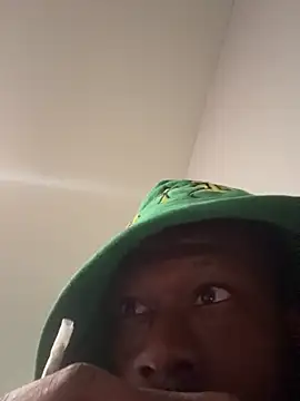 Snapshot of Brooklynboi478 chatting on May 13, 2026, 9:33 pm Brooklynboi478 online show from May 13, 2026, 9:33 pm