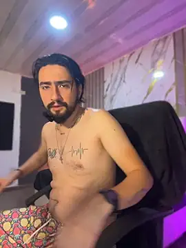 maximusdominus26 online show from April 30, 2026, 7:59 am