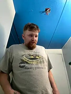 curiousbiguy420 online show from September 28, 2025, 5:03 am