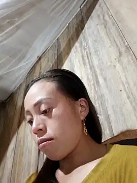 Snapshot of Tuyet_xx chatting on October 23, 2025, 2:16 pm Tuyet xx online show from October 23, 2025, 2:16 pm