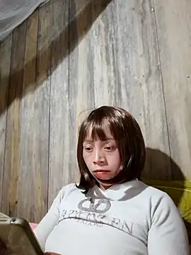 Snapshot of Tuyet_xx chatting on November 2, 2025, 2:00 pm Tuyet xx online show from November 2, 2025, 2:00 pm