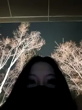 xiaojiu-6 online show from December 19, 2025, 8:22 pm