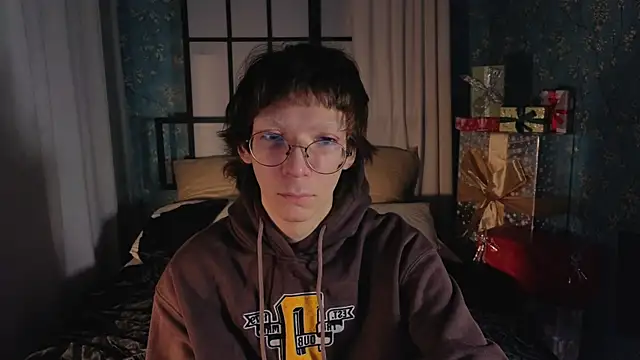 TommieHi online show from November 30, 2025, 5:08 am