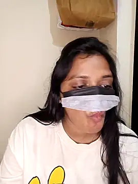 Snapshot of Bille_hot_wine chatting on October 10, 2025, 3:57 pm Bille hot wine online show from October 10, 2025, 3:57 pm