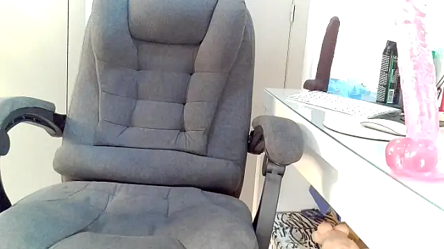 Snapshot of Jockstrap3x chatting on January 8, 2026, 2:23 pm Jockstrap3x online show from January 8, 2026, 2:23 pm