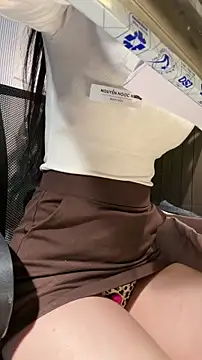 Gina999 online show from April 20, 2026, 2:14 am