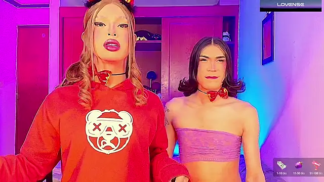 Snapshot of GIRLS_OFFICIALL__ chatting on October 23, 2025, 4:55 am GIRLS OFFICIALL online show from October 23, 2025, 4:55 am