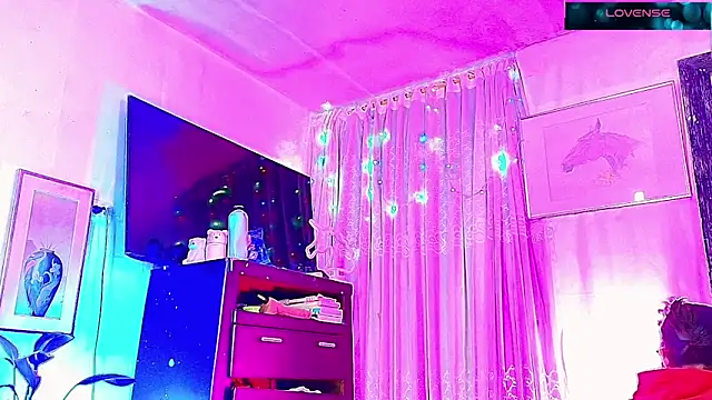 GIRLS OFFICIALL   online show from January 15, 2026, 1:42 am