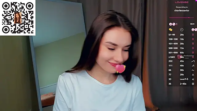 Snapshot of MinaRuzzo chatting on November 10, 2025, 5:23 am MinaRuzzo online show from November 10, 2025, 5:23 am