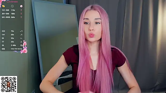 Snapshot of MinaRuzzo chatting on December 15, 2025, 6:19 am MinaRuzzo online show from December 15, 2025, 6:19 am