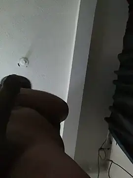 Snapshot of morenito_00987 chatting on November 13, 2025, 10:19 am morenito 00987 online show from November 13, 2025, 10:19 am