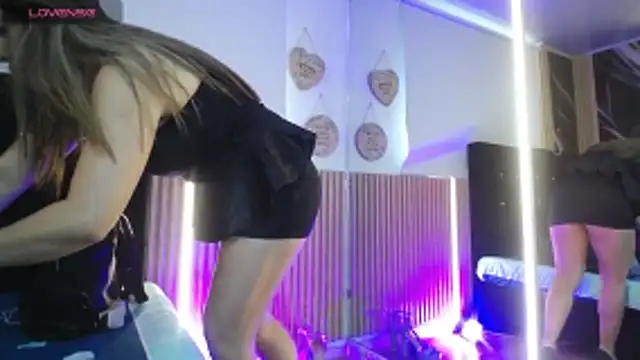 Snapshot of chloe__Jones_ chatting on May 7, 2026, 1:25 pm chloe Jones online show from May 7, 2026, 1:25 pm