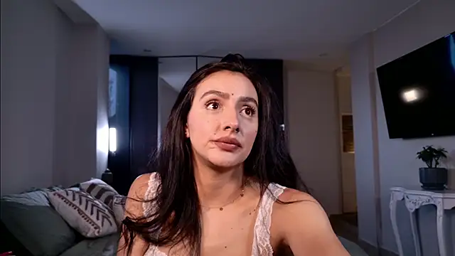 Milana De online show from November 18, 2025, 10:34 pm