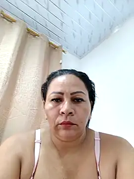 Snapshot of Dirty_Candy chatting on November 24, 2025, 1:33 pm Dirty Candy online show from November 24, 2025, 1:33 pm