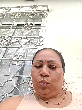 Snapshot of Dirty_Candy chatting on October 3, 2025, 1:23 pm Dirty Candy online show from October 3, 2025, 1:23 pm