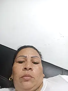 Snapshot of Dirty_Candy chatting on November 7, 2025, 12:37 am Dirty Candy online show from November 7, 2025, 12:37 am