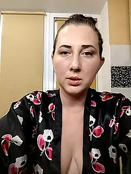Snapshot of SeleettaNi chatting on October 16, 2025, 10:07 pm SeleettaNi online show from October 16, 2025, 10:07 pm