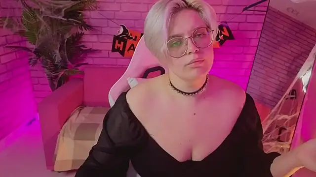 DominiqueSweetie online show from October 29, 2025, 9:08 am