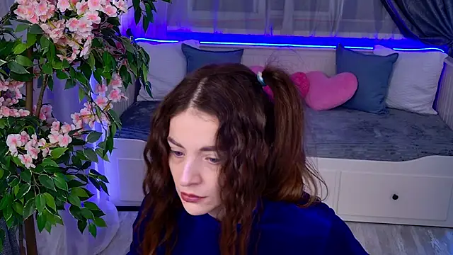 Snapshot of NikkaBush chatting on October 16, 2025, 5:38 am NikkaBush online show from October 16, 2025, 5:38 am