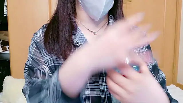 YUKINA 00 online show from April 21, 2026, 3:51 pm