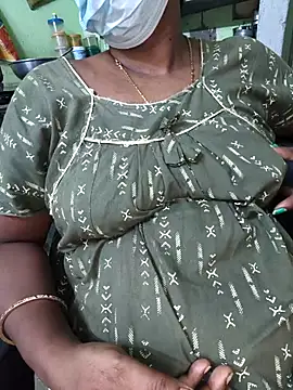 Snapshot of Tamilselviroja- chatting on November 8, 2025, 3:59 pm Tamilselviroja- online show from November 8, 2025, 3:59 pm