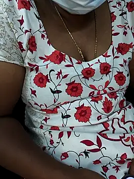 Snapshot of Tamilselviroja- chatting on October 28, 2025, 3:55 pm Tamilselviroja- online show from October 28, 2025, 3:55 pm