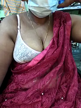 Snapshot of Tamilselviroja- chatting on November 25, 2025, 4:29 pm Tamilselviroja- online show from November 25, 2025, 4:29 pm