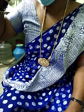 Snapshot of Tamilselviroja- chatting on June 17, 2026, 3:55 pm Tamilselviroja- online show from June 17, 2026, 3:55 pm