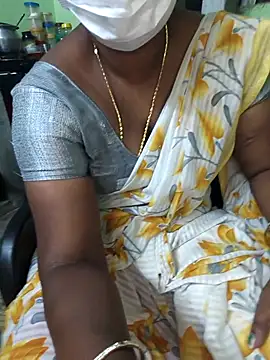 Snapshot of Tamilselviroja- chatting on October 20, 2025, 3:45 pm Tamilselviroja- online show from October 20, 2025, 3:45 pm