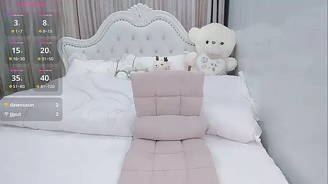 xiaokaixin online show from November 12, 2025, 10:52 am