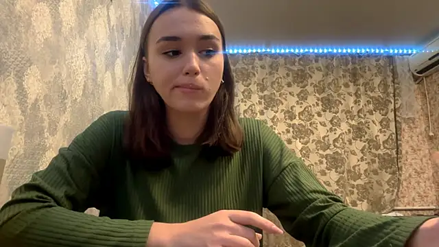 Snapshot of JaneFosterxx chatting on October 28, 2025, 2:05 pm JaneFosterxx online show from October 28, 2025, 2:05 pm