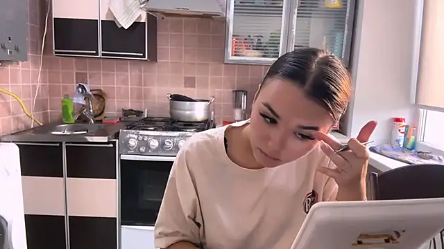 Snapshot of JaneFosterxx chatting on December 2, 2025, 5:42 am JaneFosterxx online show from December 2, 2025, 5:42 am