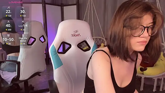 CathyAdams online show from November 7, 2025, 3:33 am