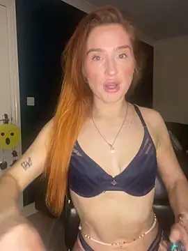 Cherry-L-28 online show from November 3, 2025, 9:07 pm