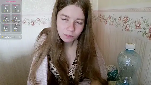 0nlyLola online show from October 13, 2025, 8:49 am