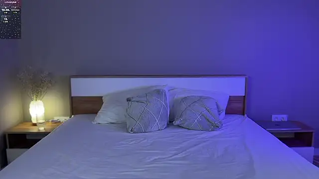 petalpage online show from November 24, 2025, 3:06 am