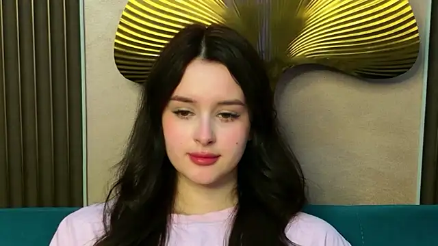 Snapshot of EvaSwen chatting on May 31, 2026, 12:44 pm EvaSwen online show from May 31, 2026, 12:44 pm