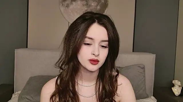 EvaSwen online show from March 15, 2026, 8:49 pm