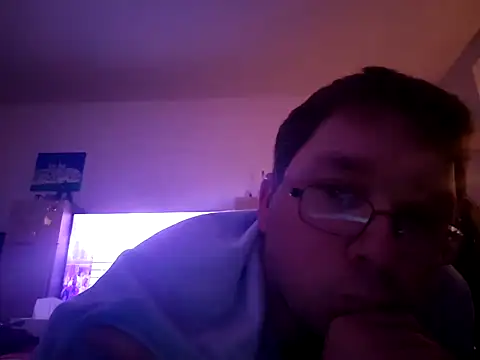 Snapshot of stivi2526 chatting on December 17, 2025, 9:42 pm stivi2526 online show from December 17, 2025, 9:42 pm