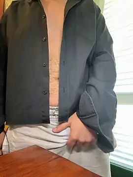 Snapshot of cazzo18cm3 chatting on October 3, 2025, 8:27 am cazzo18cm3 online show from October 3, 2025, 8:27 am