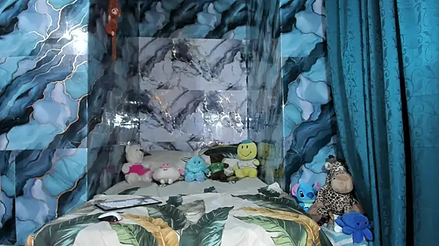 celesteyorucso1 online show from November 29, 2025, 10:32 pm