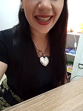 Amarteverdaderamente online show from December 16, 2025, 1:10 am