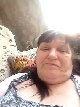 Apeesynka55211 online show from April 2, 2026, 2:24 pm