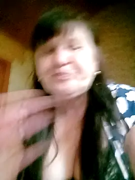 Apeesynka55211 online show from April 18, 2026, 2:19 pm