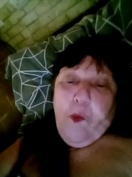 Apeesynka55211 online show from April 5, 2026, 4:41 am