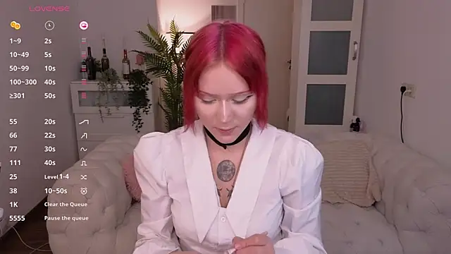 kitten murray  online show from September 29, 2025, 5:36 am